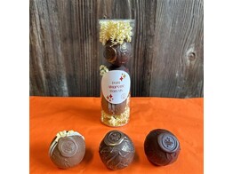 Koker chocolademelkballen met alcohol